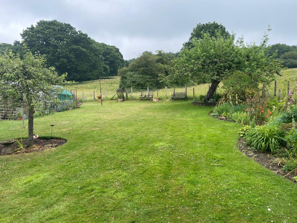 Lot: 47 - FREEHOLD STATUTORY INVESTMENT - General View of part of the garden